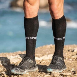 Compressport Full Run Compression Socks - Black -RunGear Elite 024003126 compressport full socks run with compression black 3 823448