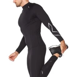 2XU Ignition Compression Longsleeve - Black/silver -RunGear Elite 2xu ignition compression longsleeve black silver 1 1530786