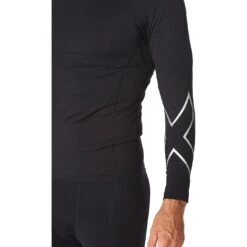 2XU Ignition Compression Longsleeve - Black/silver -RunGear Elite 2xu ignition compression longsleeve black silver 4 1530783
