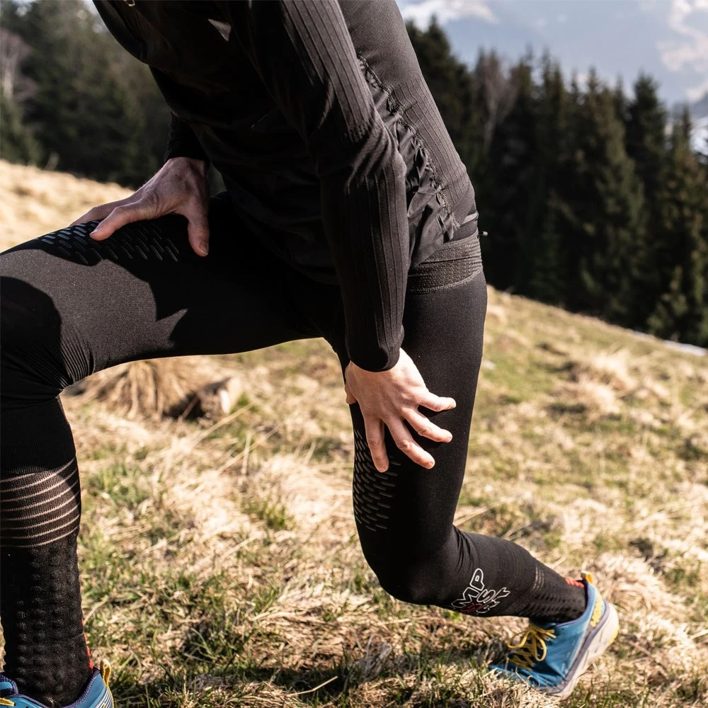 Compressport 3D Thermo 50g Longsleeve Shirt - Black 3 Compressport 3D Thermo 50g Longsleeve Shirt - Black - Image 3