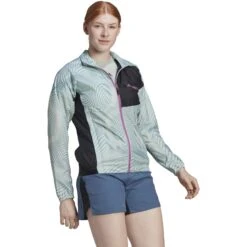 Adidas TERREX Trail Wind Jacket Women - Linen Green/magic Grey HF9294 -RunGear Elite adidas womens trail wind jacket linen green magic grey hf9294 4 1259008