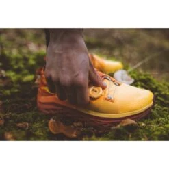 Altra Mont Blanc BOA® Trail Running Shoes Men - Golden Hour -RunGear Elite altra mont blanc boa trail running shoes men golden hour 2 1 1570210