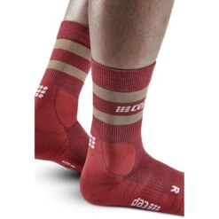 CEP Hiking 80s Mid Cut Compression Socks Women - Berry/sand -RunGear Elite cep hiking 80s mid cut compression socks women berry sand 5 1555412