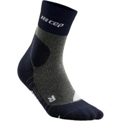 CEP Hiking Merino Mid Cut Compression Socks - Peacoat/grey 6 CEP Hiking Merino Mid Cut Compression Socks - Peacoat/grey -RunGear Elite cep hiking merino mid cut compression socks peacoat grey 4 1113349