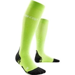 CEP Run Ultralight Compression Socks - Flash Green/black