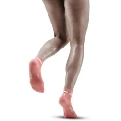CEP The Run Low Cut Compression Socks V4 Women - Rose -RunGear Elite cep the run low cut compression socks v4 women rose 2 1553613