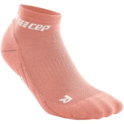 CEP The Run Low Cut Compression Socks V4 Women - Rose -RunGear Elite cep the run low cut compression socks v4 women rose 4 1114761