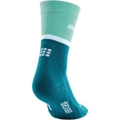 CEP The Run Mid Cut Compression Socks V4 Women - Ocean/petrol 9 CEP The Run Mid Cut Compression Socks V4 Women - Ocean/petrol -RunGear Elite cep the run mid cut compression socks v4 ocean petrol 2 1114782 1