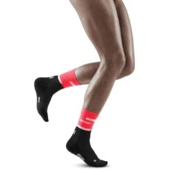 CEP The Run Mid Cut Compression Socks V4 Women - Pink/black 12 CEP The Run Mid Cut Compression Socks V4 Women - Pink/black -RunGear Elite cep the run mid cut compression socks v4 women pink black 5 1553667