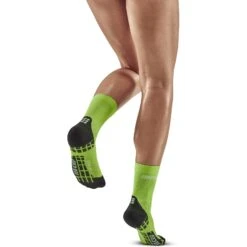 CEP Ultralight Short Compression Socks Women - Flash Green/black -RunGear Elite cep ultralight short compression socks women flash green black 1 1554429