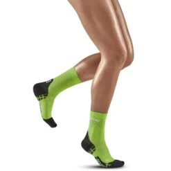 CEP Ultralight Short Compression Socks Women - Flash Green/black -RunGear Elite cep ultralight short compression socks women flash green black 2 1554430
