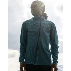 Compressport Hurricane Waterproof 10/10 Jacket Unisex - Mosaic Blue -RunGear Elite compressport hurricane waterproof 10 10 jacket mosaic blue 2 1558738
