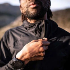 Compressport Hurricane Waterproof 10/10 Jacket Unisex - Black AM00009B -RunGear Elite compressport hurricane waterproof 10 10 jacket unisex black 5 823465