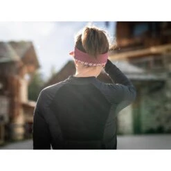 Compressport Hurricane Windproof Jacket Women - Black AW00122B -RunGear Elite compressport hurricane windproof jacket women black 3 1452666