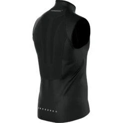 Compressport Hurricane Windproof Vest Men - Black -RunGear Elite compressport hurricane windproof vest black 6 1499081