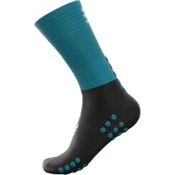 Compressport Mid Compression Socks - Mosaic Blue/black -RunGear Elite compressport mid compression socks mosaic blue black 1 1499239
