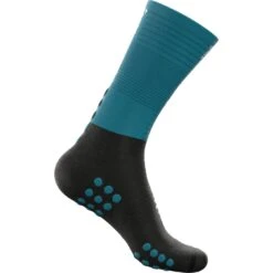 Compressport Mid Compression Socks - Mosaic Blue/black -RunGear Elite compressport mid compression socks mosaic blue black 6 1499244
