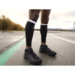 Compressport Pro Racing Compression Socks V4.0 Run Low - Black/red -RunGear Elite compressport pro racing compression socks v4 1453046