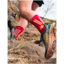 Compressport Pro Racing Compression Socks V4.0 Trail - Persian Red/blazing Orange 13 Compressport Pro Racing Compression Socks V4.0 Trail - Persian Red/blazing Orange -RunGear Elite compressport pro racing compression socks v4 1560141