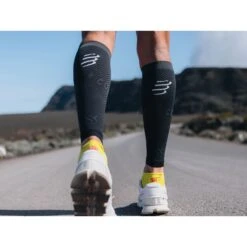 Compressport R2 Oxygen Compression Calf Sleeves - Black/steel Grey 12 Compressport R2 Oxygen Compression Calf Sleeves - Black/steel Grey -RunGear Elite compressport r2 oxygen compression calf sleeves black steel grey 3 1453523