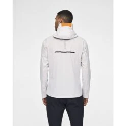 Daehlie Performance Run Jacket Men - Quiet Grey -RunGear Elite daehlie performance run jacket quiet grey model 2 1380695