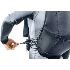 Deuter Ascender 13 Trailrunning Backpack - Black 17 Deuter Ascender 13 Trailrunning Backpack - Black -RunGear Elite deuter ascender 13 trailrunning backpack black 3 1172041