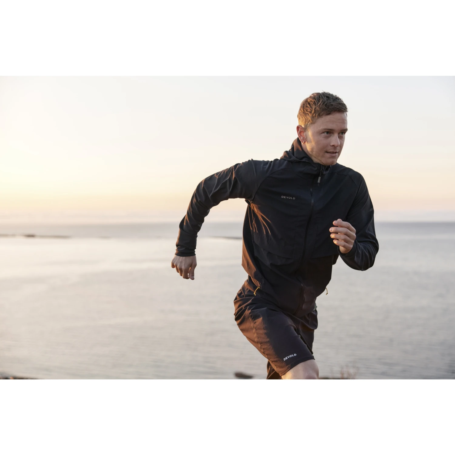 Devold Running Shorts - 960 Caviar 10 Devold Running Shorts - 960 Caviar - Image 10