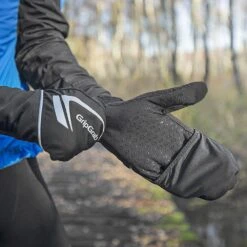 GripGrab Running Thermo Windproof Touchscreen Gloves - Black -RunGear Elite gripgrab running thermo windproof touchscreen glove black 5 1079733