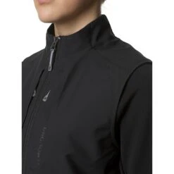 Houdini Pace Hybrid Vest Women - True Black -RunGear Elite houdini womens pace hybrid vest true black 7 1233318