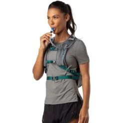 Nathan Sports Crossover Pack - 10L - Charcoal / Marine Blue 16 Nathan Sports Crossover Pack - 10L - Charcoal / Marine Blue -RunGear Elite nathan sports crossover pack 10l charcoal marine blue 6 1231120