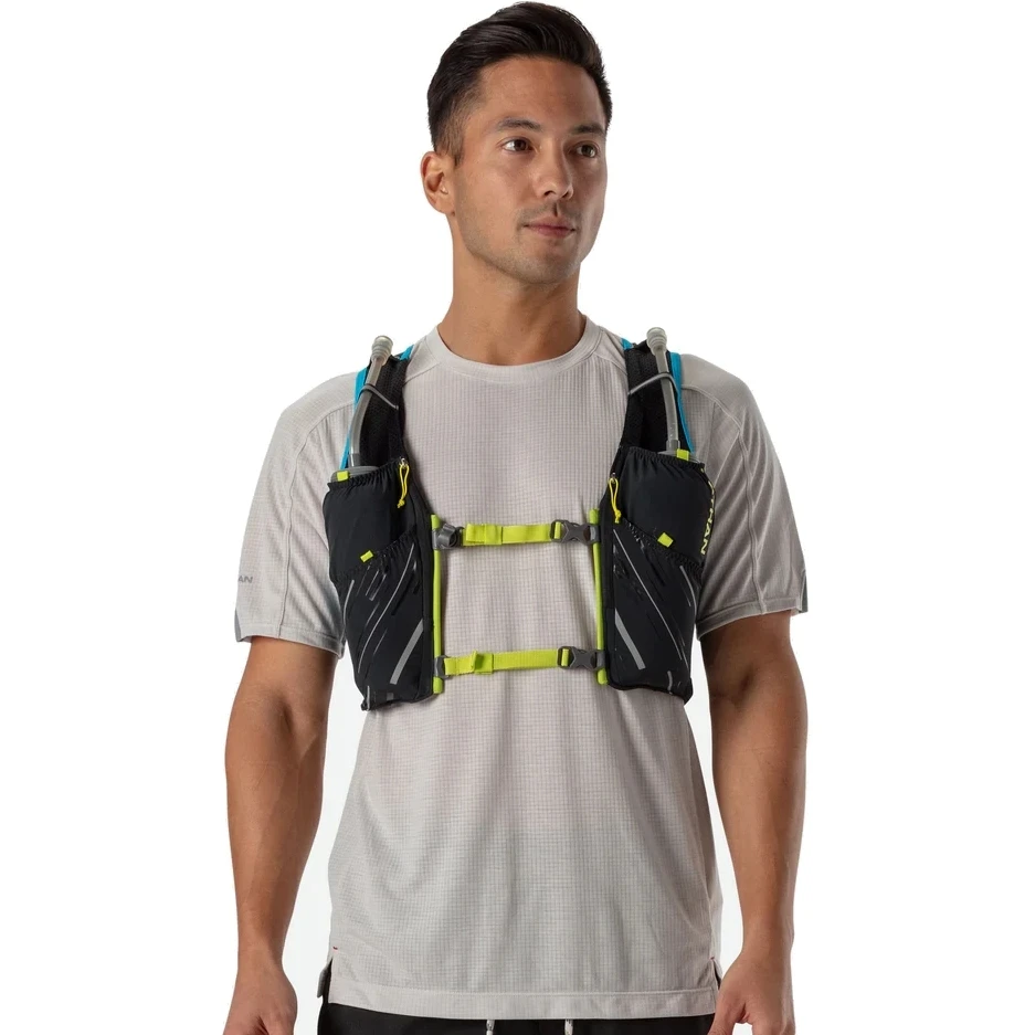Nathan Sports Pinnacle 4L Hydration Pack - Black / Finish Lime 6 Nathan Sports Pinnacle 4L Hydration Pack - Black / Finish Lime - Image 6