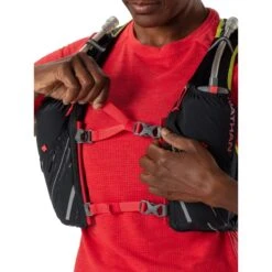 Nathan Sports Pinnacle 4L Women's Hydration Pack - Black / Hibiscus -RunGear Elite nathan sports pinnacle series vapor 4l hydration race vest black hibiscus woman 9 1173861