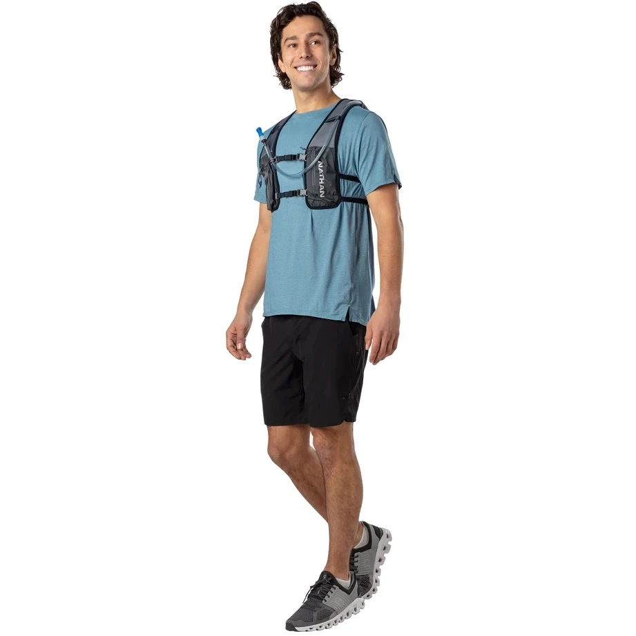 Nathan Sports Quick Start 2.0 Hydration Pack - 3L - Gravity Gray / Refletive Silver 9 Nathan Sports Quick Start 2.0 Hydration Pack - 3L - Gravity Gray / Refletive Silver - Image 9