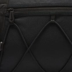 Nike One Training Club Duffel Bag Women - Black/black/white CV0062-010 -RunGear Elite nike one training club damen sporttasche cv0062 1 918581