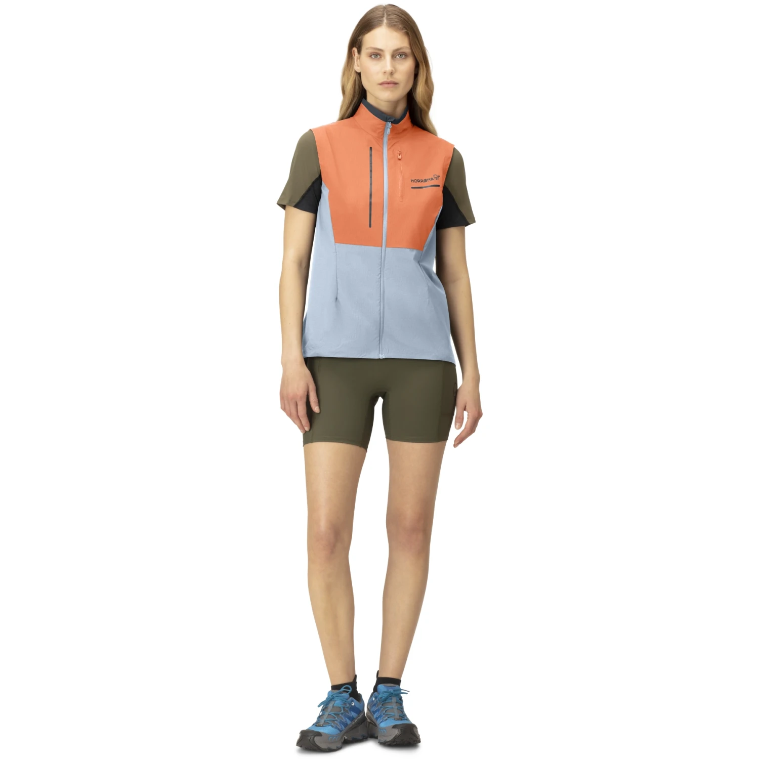 Norrona Senja Aero90 Vest Women - Flamingo/Blue Fog 4 Norrona Senja Aero90 Vest Women - Flamingo/Blue Fog - Image 4