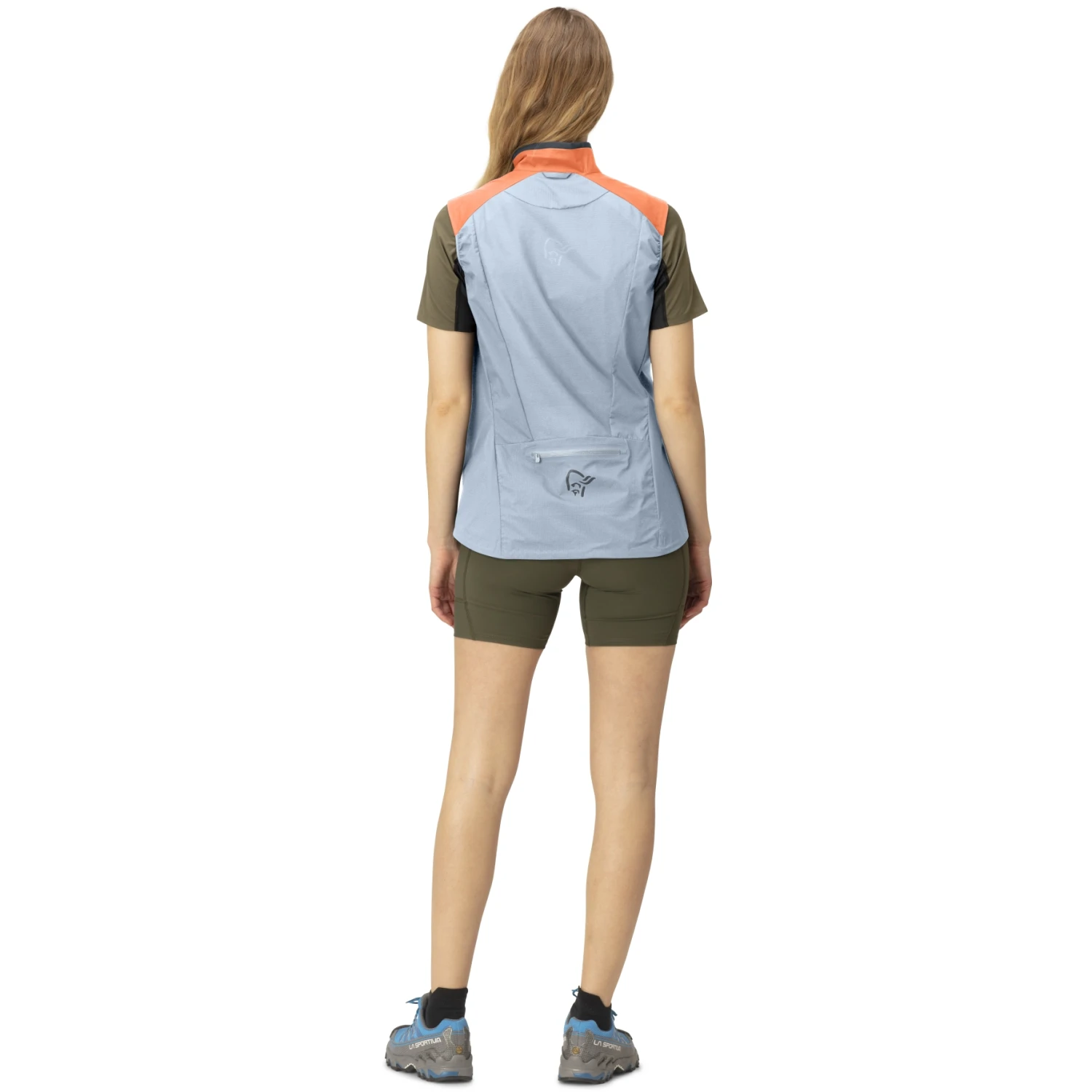 Norrona Senja Aero90 Vest Women - Flamingo/Blue Fog 5 Norrona Senja Aero90 Vest Women - Flamingo/Blue Fog - Image 5