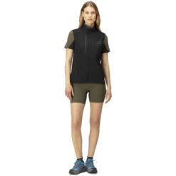Norrona Senja Aero90 Vest Women - Caviar -RunGear Elite norrona senja aero90 vest women caviar model 1 1399806
