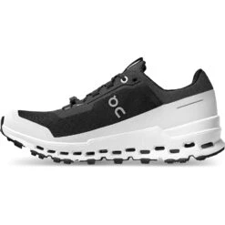 On Running On Cloudultra Women Trailrunning Shoe - Black & White -RunGear Elite on cloudultra women running shoe black white 3 952560