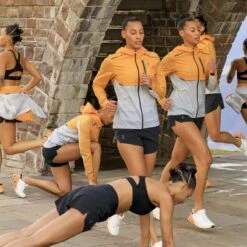 On Running On 5 Inch Running Shorts Women - Black -RunGear Elite on running 5 inch running shorts women black 3 1279050