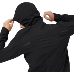 On Running On Waterproof Anorak Men - Black '22 17 On Running On Waterproof Anorak Men - Black '22 -RunGear Elite on waterproof anorak black 8 950021