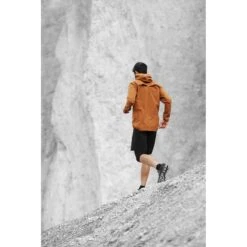 On Running On Trail Tights - Black -RunGear Elite on waterproof anorak pecan 2 950035 1