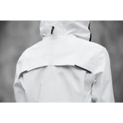 On Running On Waterproof Anorak Women - White 23 On Running On Waterproof Anorak Women - White -RunGear Elite on waterproof anorak women white 11 949125