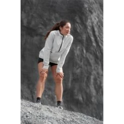 On Running On Waterproof Anorak Women - White 25 On Running On Waterproof Anorak Women - White -RunGear Elite on waterproof anorak women white 13 949127