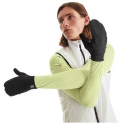 On Running On Weather Gloves - Black -RunGear Elite on weather gloves black 2 1555804