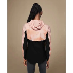On Running On Weather Jacket Lumos Women - Woodrose & Black 8 On Running On Weather Jacket Lumos Women - Woodrose & Black -RunGear Elite on weather lumos laufjacke damen woodrose 3 1558288