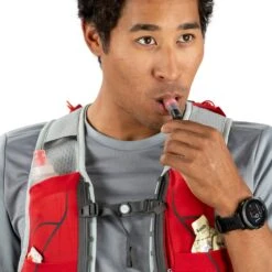 Osprey Duro 15 Running Backpack - Blue Sky -RunGear Elite osprey duro 15 dark charcoral 4 1118588 1