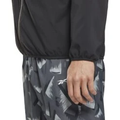 Reebok Running Woven Wind Jacket - Black -RunGear Elite reebok running woven wind jkt men black 6 1244439