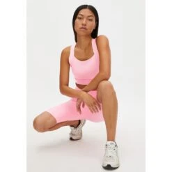 Röhnisch Kay Sports Bra Women - Cotton Candy -RunGear Elite roehnisch kay womens sports bra cotton candy 3 1348193