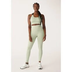 Röhnisch Seamless Rib Tights Women - Desert Sage -RunGear Elite roehnisch seamless rib womens tights desert sage 3 1136528