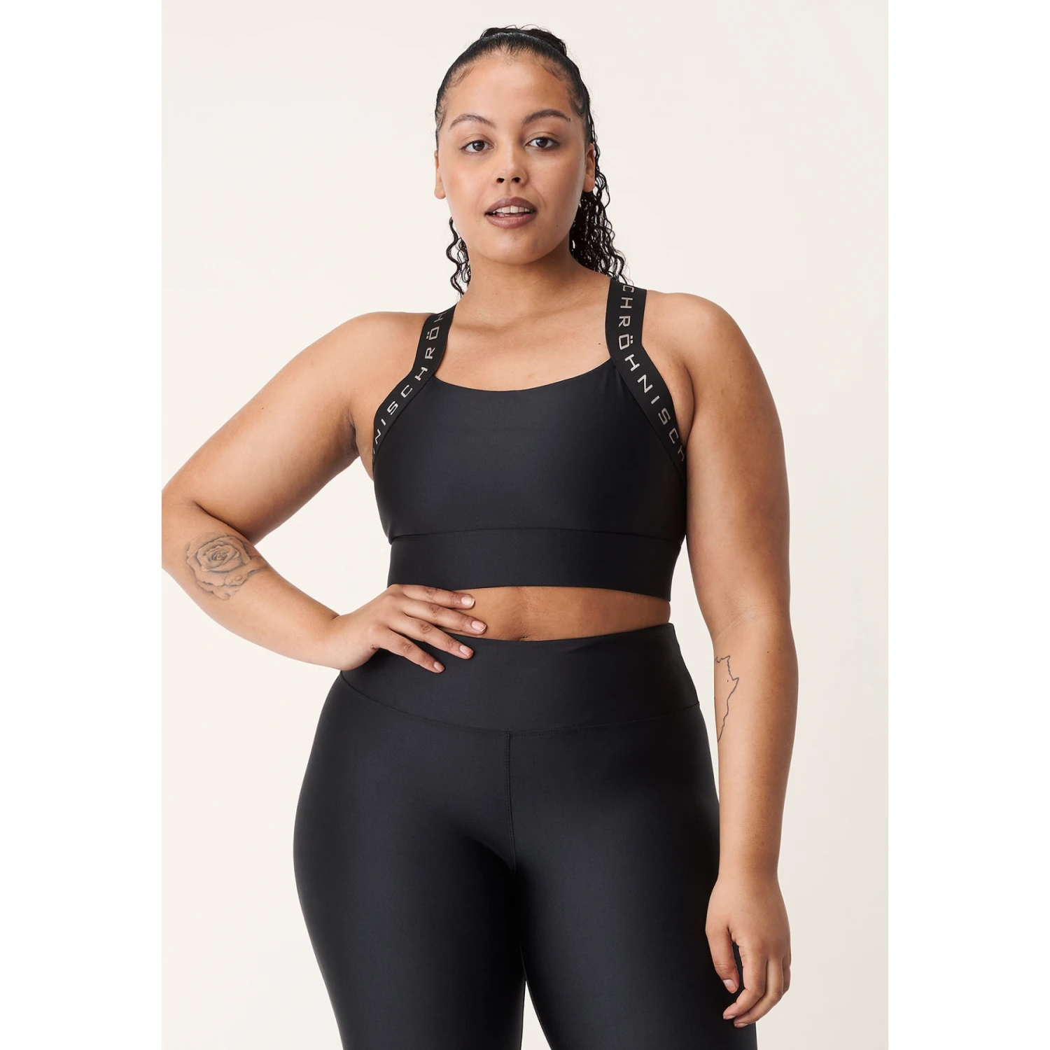 Röhnisch Shiny Kay Sports Bra Women - Black 5 Röhnisch Shiny Kay Sports Bra Women - Black - Image 5